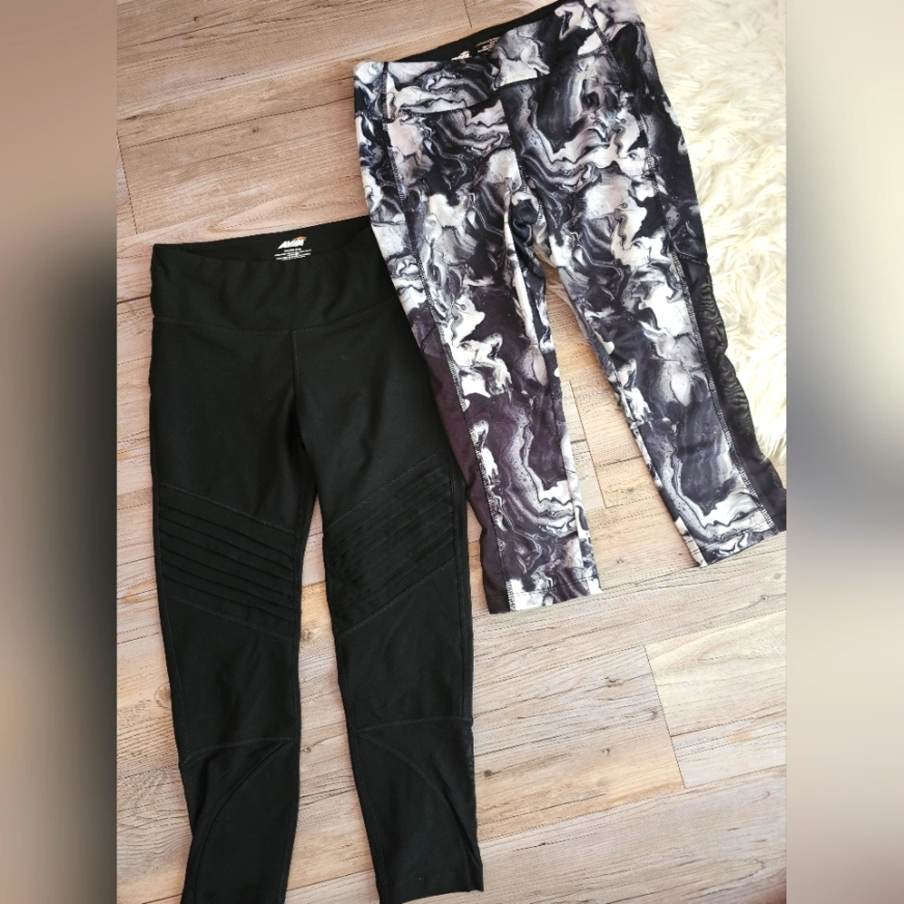 Ava 2 pcs. of leggings bundle! - Picture 1 of 9